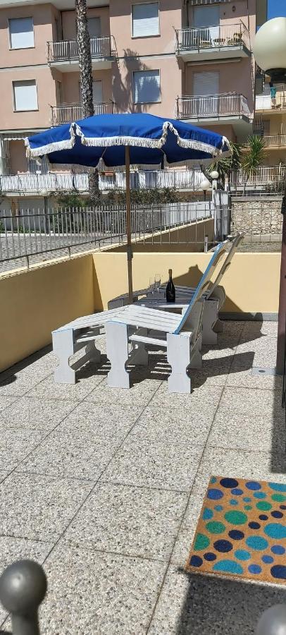 Appartamento La Spiaggia Bordighera Exteriör bild